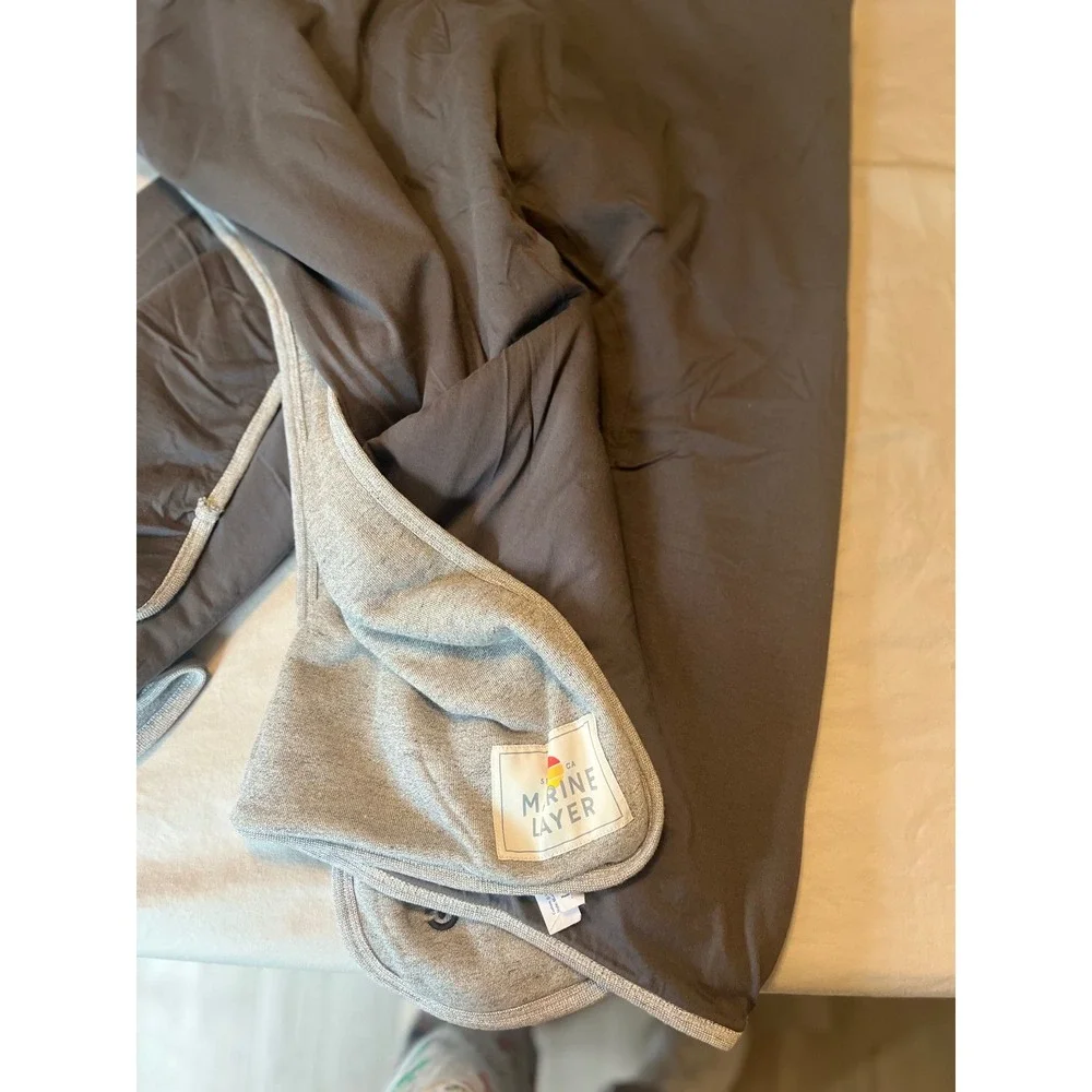 Marine Layer Signature Lined Reversible Travel Blanket Grey Heather Charcoal